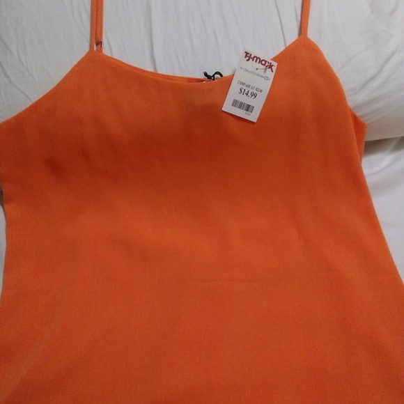 NWT orange sleeveless top by Jones & Company. - Picture 3 of 11